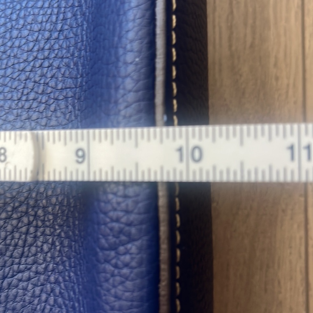 Dooney & Bourke tote - Picture 13 of 13
